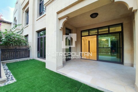 Apartament në Downtown Dubai (Downtown Burj Dubai), Emiratet e Bashkuara Arabe 2 dhoma gjumi, 178 m2. № 591942 - Foto 1