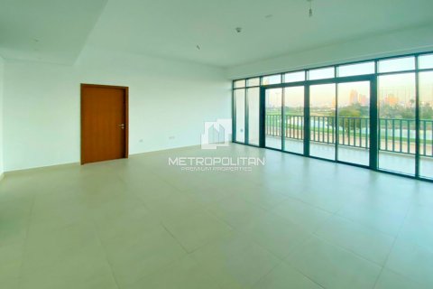 Apartment in The Hills, Dubai, UAE 3 bedrooms, 185 sq.m. № 591941 - photo 3