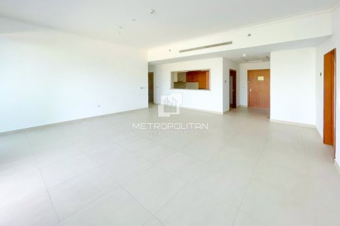 Apartment in The Hills, Dubai, UAE 3 bedrooms, 185 sq.m. № 591941 - photo 2