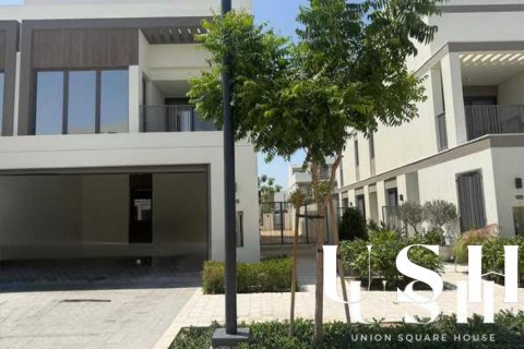 Řadový dům v Tilal Al Ghaf, Dubai, SAE 4 ložnice, 241 m² Č.: 628993 - fotografie 3