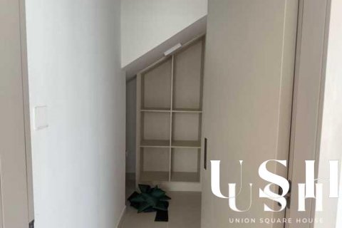 Řadový dům v Tilal Al Ghaf, Dubai, SAE 4 ložnice, 241 m² Č.: 628993 - fotografie 8