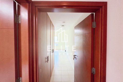Lägenhet till försäljning i Greens, Dubai, UAE 2 sovrum, 121 kvm Nr. 628946 - fotografi 7