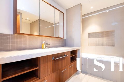 Apartment in Downtown Dubai (Downtown Burj Dubai), UAE 3 bedrooms, 197 sq.m. № 629130 - photo 22