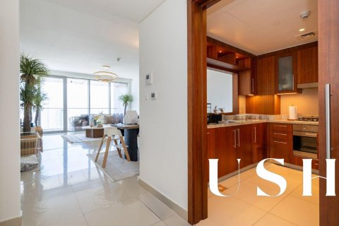Apartment in Downtown Dubai (Downtown Burj Dubai), UAE 3 bedrooms, 197 sq.m. № 629130 - photo 11