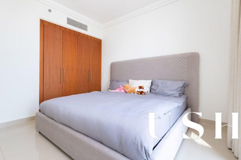 Apartment in Downtown Dubai (Downtown Burj Dubai), UAE 3 bedrooms, 197 sq.m. № 629130 - photo 15