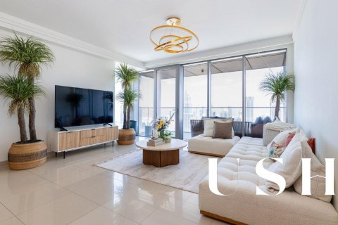 Apartment in Downtown Dubai (Downtown Burj Dubai), UAE 3 bedrooms, 197 sq.m. № 629130 - photo 1
