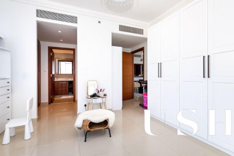 Apartment in Downtown Dubai (Downtown Burj Dubai), UAE 3 bedrooms, 197 sq.m. № 629130 - photo 19