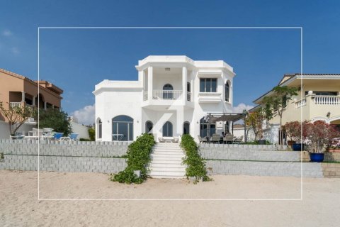 Villa in Palm Jumeirah, Dubai, UAE 4 bedrooms, 657.3 sq.m. № 623881 - photo 1