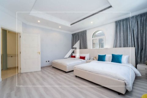 Villa in Palm Jumeirah, Dubai, UAE 4 bedrooms, 657.3 sq.m. № 623881 - photo 14
