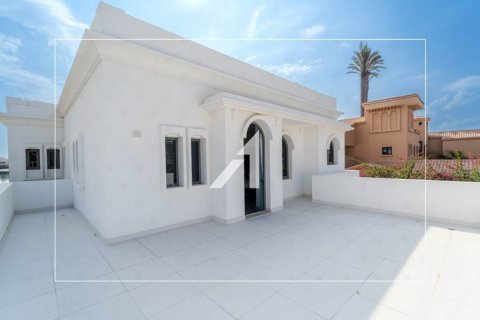 Villa in Palm Jumeirah, Dubai, UAE 4 bedrooms, 657.3 sq.m. № 623881 - photo 29
