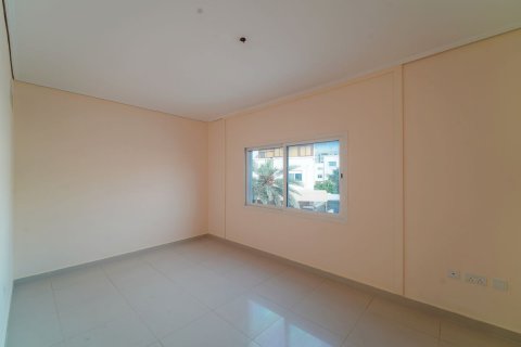 Pronë komerciale në Al Reef, Abu Dhabi, Emiratet e Bashkuara Arabe 4 dhoma gjumi, 180 m2. № 595053 - Foto 8