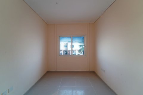Pronë komerciale në Al Reef, Abu Dhabi, Emiratet e Bashkuara Arabe 4 dhoma gjumi, 180 m2. № 595053 - Foto 7