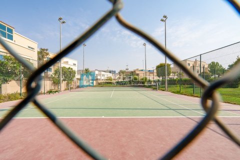 Pronë komerciale në Al Reef, Abu Dhabi, Emiratet e Bashkuara Arabe 4 dhoma gjumi, 180 m2. № 595053 - Foto 19