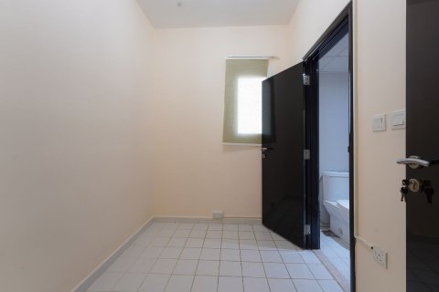 Pronë komerciale në Al Reef, Abu Dhabi, Emiratet e Bashkuara Arabe 4 dhoma gjumi, 180 m2. № 595053 - Foto 12