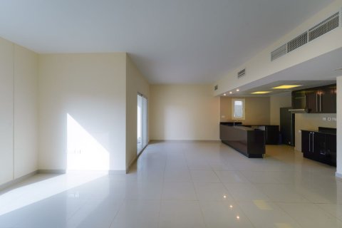 Pronë komerciale në Al Reef, Abu Dhabi, Emiratet e Bashkuara Arabe 4 dhoma gjumi, 180 m2. № 595053 - Foto 4