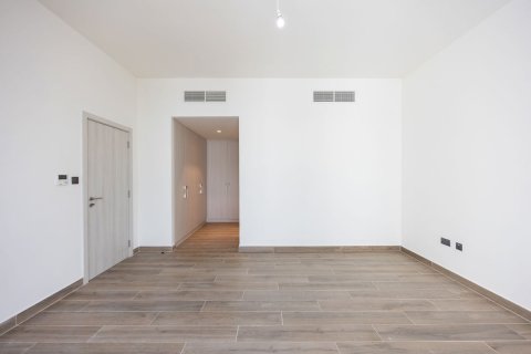 Commercial property on the Yas Island, Abu Dhabi, UAE 5 bedrooms, 384 sq.m. № 594914 - photo 15
