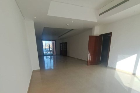 Commercial property in Abu Dhabi Gate City, UAE 5 bedrooms, 451 sq.m. № 594913 - photo 5