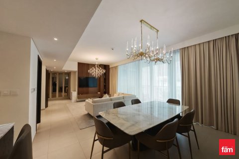 شقة للإيجار في وسط مدينة دبي، دبي، الإمارات العربية المتحدة 2 غرفة نوم ، 170.3 متر مربع ، رقم 621624 - صورة 2