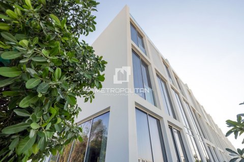 Radový dom v Al Barari, Dubai, SAE 4 spálne, 459 m2 č. 593804 - Fotografia 10