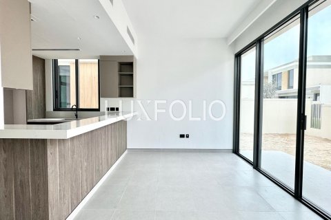 Vila v Tilal Al Ghaf, Dubai, SAE 4 ložnice, 373 m² Č.: 627735 - fotografie 5