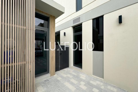 Vila v Tilal Al Ghaf, Dubai, SAE 4 ložnice, 373 m² Č.: 627735 - fotografie 12