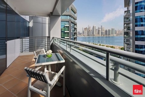Hotel Apartment til salg i Palm Jumeirah, Dubai, UAE 1 soveværelse, 82.1 kvm № 622185 - foto 1