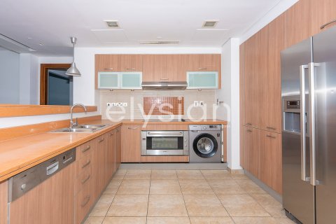 Apartman u Palm Jumeirah, Dubai, UAE 2 spavaćih soba, 174 m2 Br. 586078 - fotografija 5