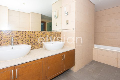 Apartman u Palm Jumeirah, Dubai, UAE 2 spavaćih soba, 174 m2 Br. 586078 - fotografija 9