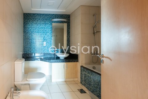 Apartment in Palm Jumeirah, Dubai, UAE 2 bedrooms, 144 sq.m. № 586061 - photo 10