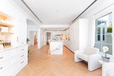 Vila v Jumeirah Village Triangle, Dubai, SAE 5 ložnice, 367 m² Č.: 625444 - fotografie 3