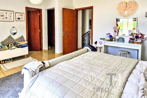 Villa in affitto a The Lakes, Dubai, EAU 3 camere da letto, 240 mq. № 597630 - foto 11