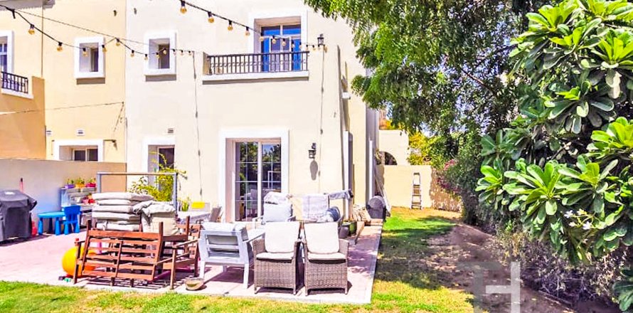 Villa a The Lakes, Dubai, EAU 3 camere da letto, 240 mq. № 597630