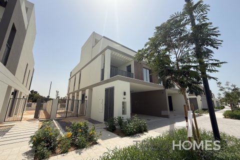 Vila di Tilal Al Ghaf, Dubai, UAE 4 bilik tidur, 317 meter persegi № 597629 - foto 1