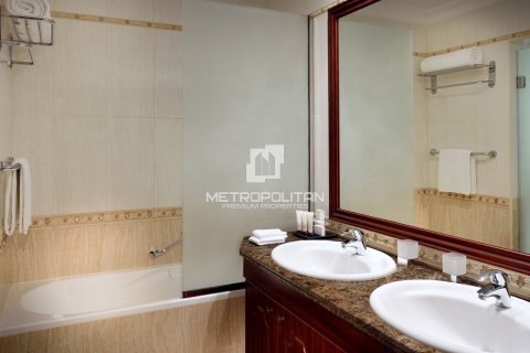 Apartament në Palm Jumeirah, Dubai, Emiratet e Bashkuara Arabe 2 dhoma gjumi, 166 m2. № 592680 - Foto 13
