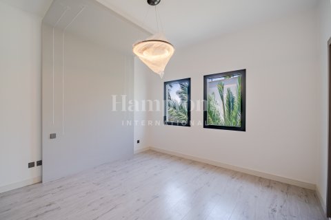 Vilë në Meadows, Dubai, Emiratet e Bashkuara Arabe 6 dhoma gjumi, 457.45437200 m2. № 589939 - Foto 17