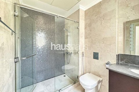 Vila v Jumeirah Golf Estates, Dubai, SAE 4 ložnice, 512 m² Č.: 626328 - fotografie 11