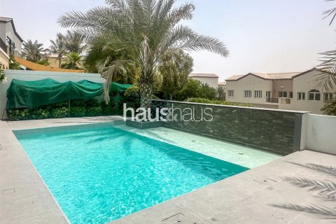 Vila v Jumeirah Golf Estates, Dubai, SAE 4 ložnice, 512 m² Č.: 626328 - fotografie 17