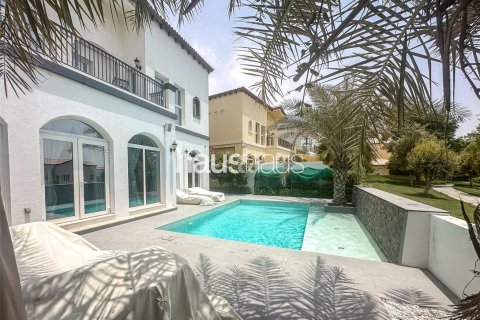 Vila v Jumeirah Golf Estates, Dubai, SAE 4 ložnice, 512 m² Č.: 626328 - fotografie 5