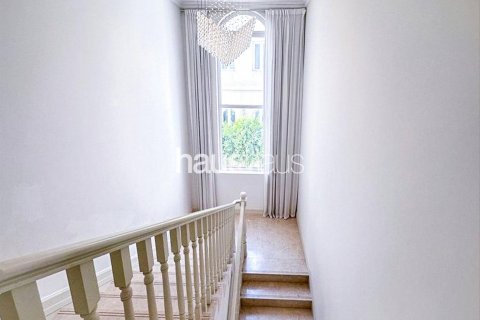 Vila v Jumeirah Golf Estates, Dubai, SAE 4 ložnice, 512 m² Č.: 626328 - fotografie 21