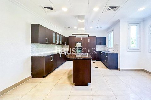 Vila v Jumeirah Golf Estates, Dubai, SAE 4 ložnice, 512 m² Č.: 626328 - fotografie 7