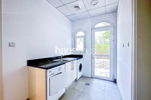 Vila v Jumeirah Golf Estates, Dubai, SAE 4 ložnice, 512 m² Č.: 626328 - fotografie 20