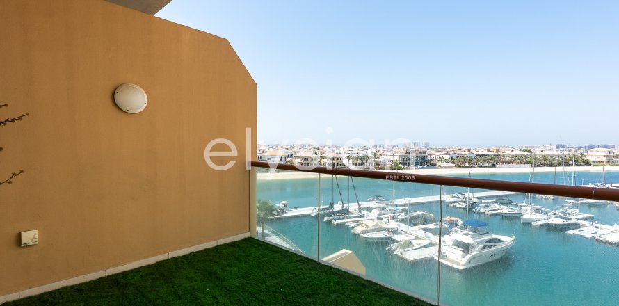 Apartament në Palm Jumeirah, Dubai, Emiratet e Bashkuara Arabe 1 dhomë, 51 m2. № 586232