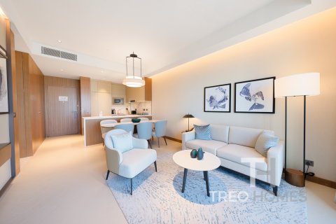 Apartment in Burj Khalifa, Dubai, UAE 2 bedrooms, 117 sq.m. № 586428 - photo 2