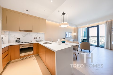 Apartment in Burj Khalifa, Dubai, UAE 2 bedrooms, 117 sq.m. № 586428 - photo 6