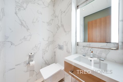 Apartment in Burj Khalifa, Dubai, UAE 2 bedrooms, 117 sq.m. № 586428 - photo 16