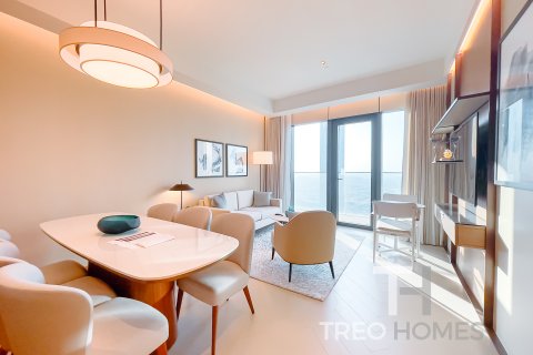 Apartment in Burj Khalifa, Dubai, UAE 2 bedrooms, 117 sq.m. № 586428 - photo 1