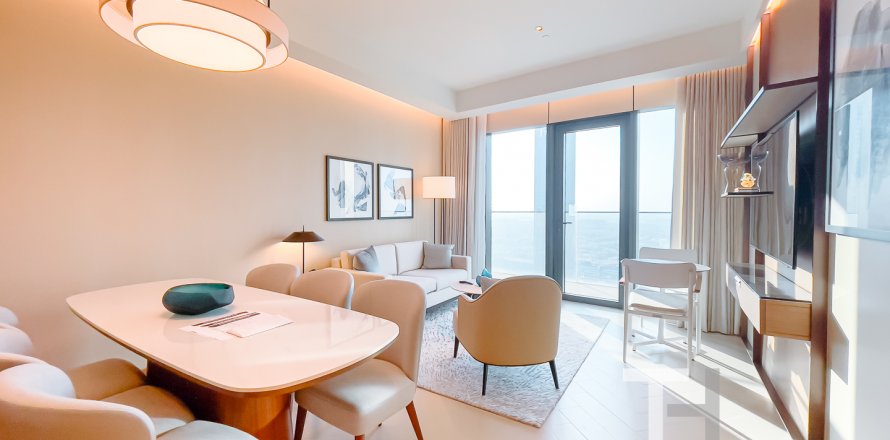 Apartment in Burj Khalifa, Dubai, UAE 2 bedrooms, 117 sq.m. № 586428
