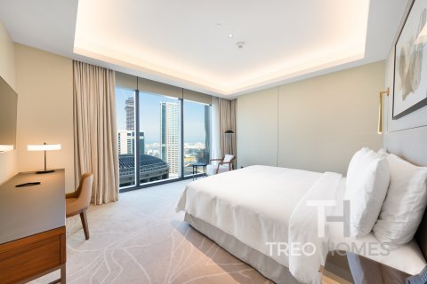 Apartment in Burj Khalifa, Dubai, UAE 2 bedrooms, 117 sq.m. № 586428 - photo 8