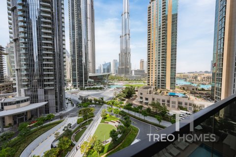 Apartment in Burj Khalifa, Dubai, UAE 2 bedrooms, 123 sq.m. № 586427 - photo 1