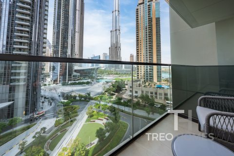 Apartment in Burj Khalifa, Dubai, UAE 2 bedrooms, 123 sq.m. № 586427 - photo 10